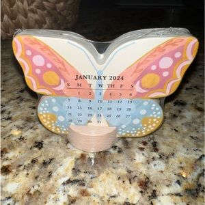Molly & Rex mini 12-month butterfly standup desk calendar
